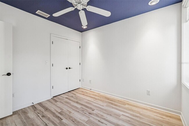 Building Photo - 1685 Laurel St