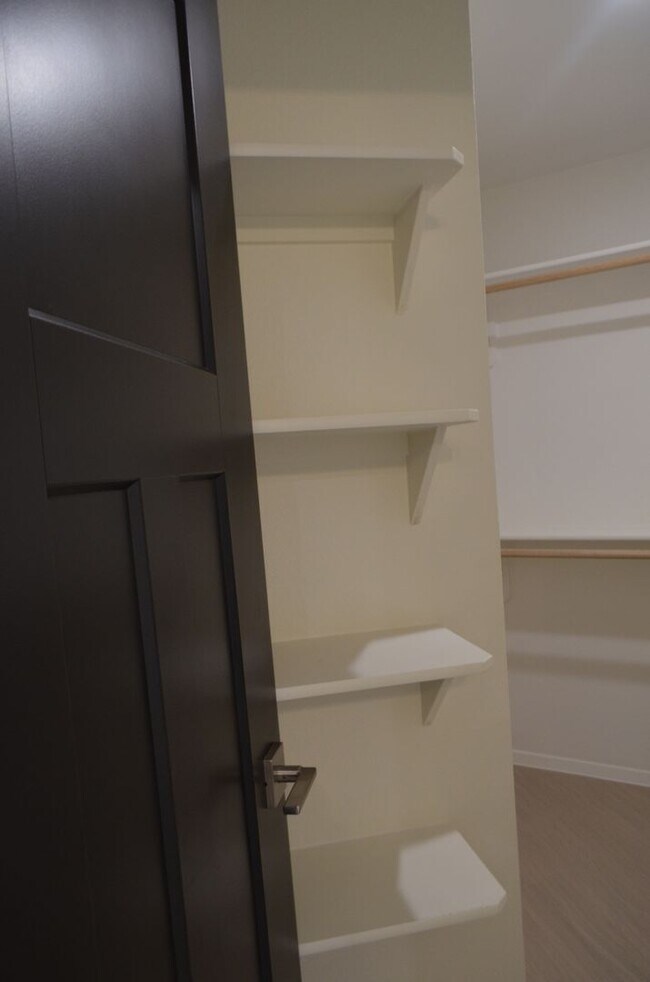 Building Photo - 1438 Walker Pl Blvd