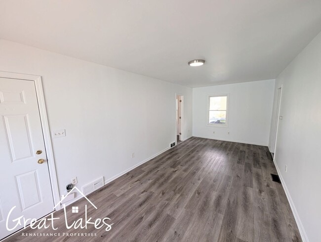 Building Photo - Stunning 2 Bedroom 2 Bathroom now available for rent