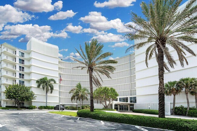 Building Photo - 2774 S Ocean Blvd