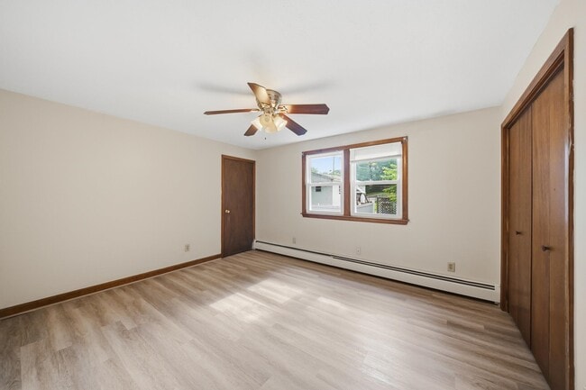 Building Photo - 33 Elwood Ave