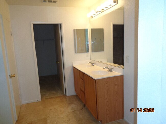 Building Photo - Large West Lancaster 2 Story Built in 2004 with 3638 sq. ft.