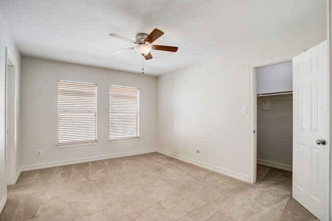 Building Photo - 1804 Colquitt St