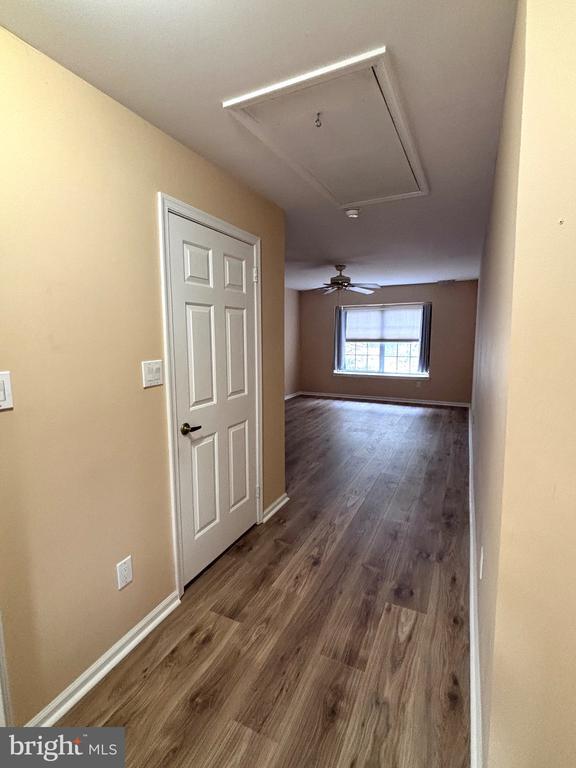 Building Photo - 7708B Normandy Dr