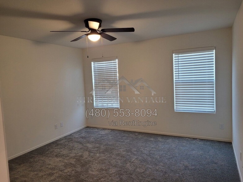 Building Photo - 229 N 13th Pl