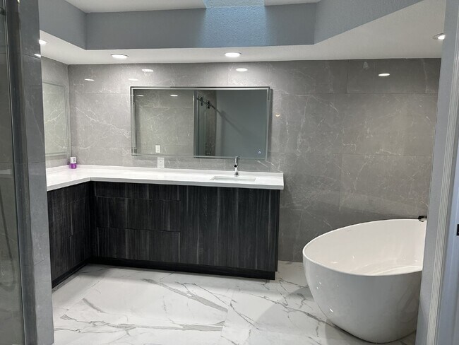Building Photo - Gulf Cove Community