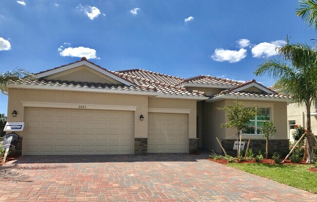 Primary Photo - 2093 Satsuma Ln