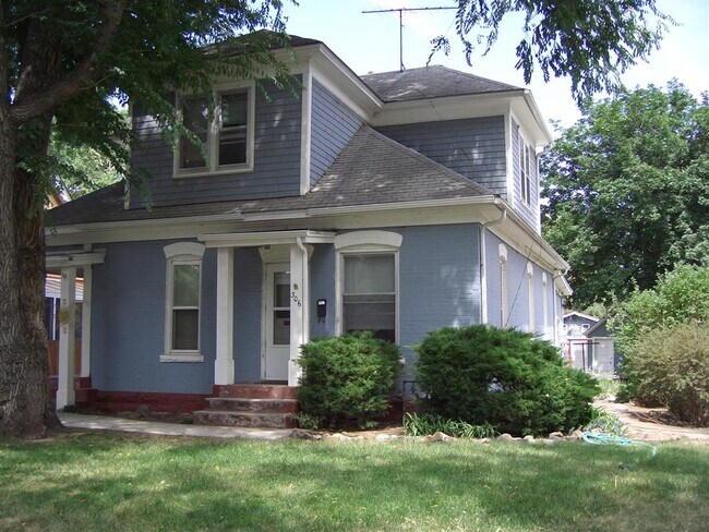 Primary Photo - 306 Peterson St