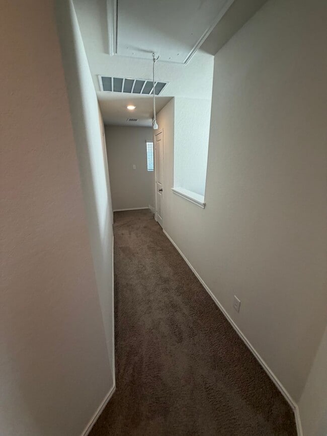 Building Photo - Redbird Ranch/ DR Horton Home For rent