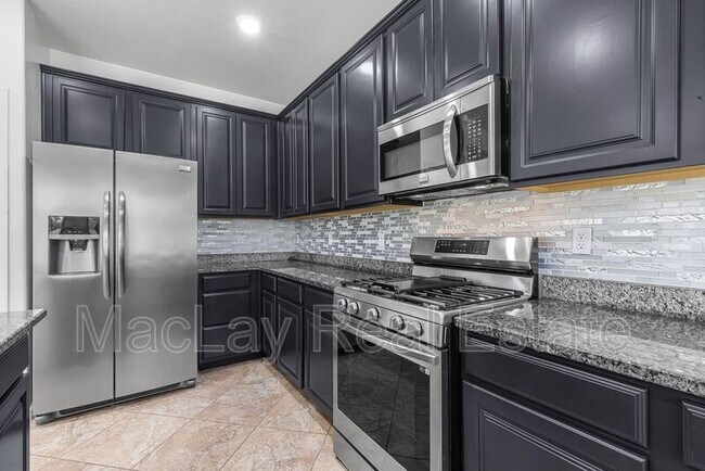 Building Photo - 3263 S Miller Dr