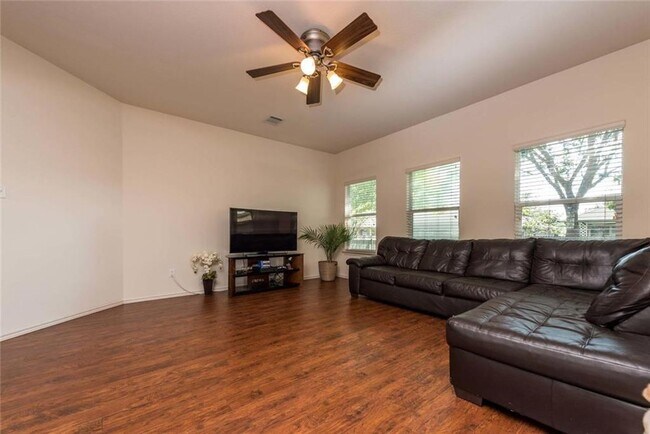 Building Photo - 3761 Rod Carew Dr