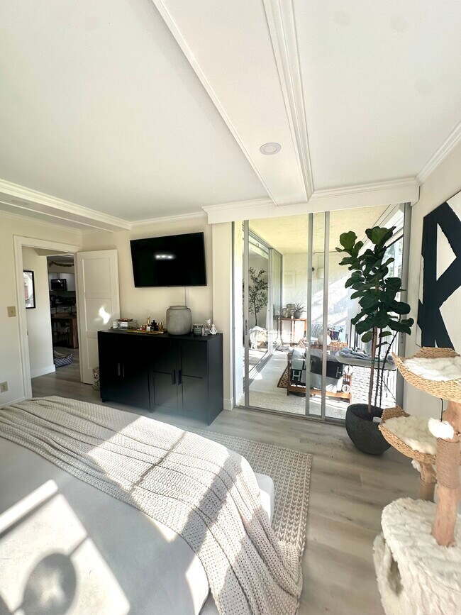 Building Photo - 1083 Forest Lakes Dr