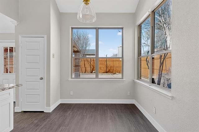 Building Photo - 5204 Sherburne Dr