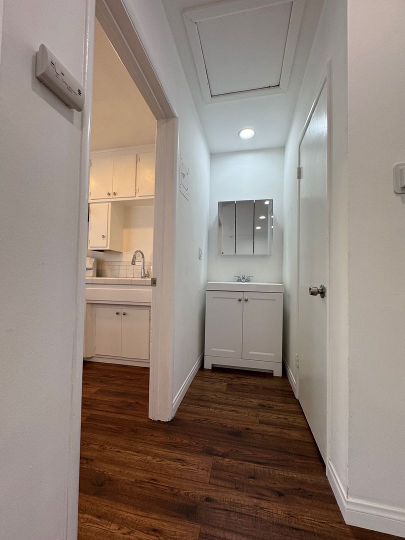 Interior Photo - 235 &amp; 237 W. Tujunga Ave.