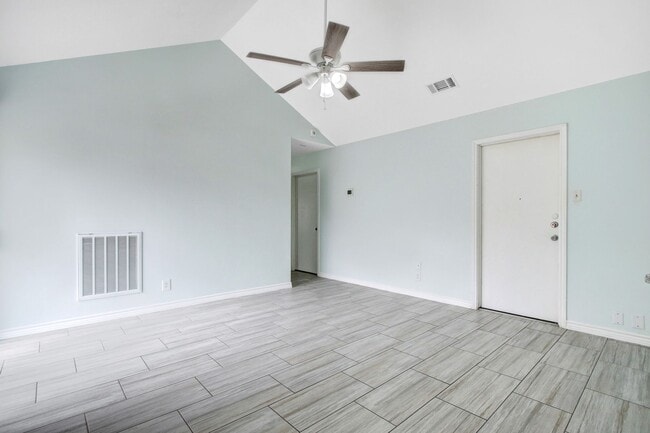 Building Photo - ***APPLICATION CURRENTLY UNDER REVIEW***Contemporary Single-Level Home with 3 Bedrooms, 2 Bathroo...