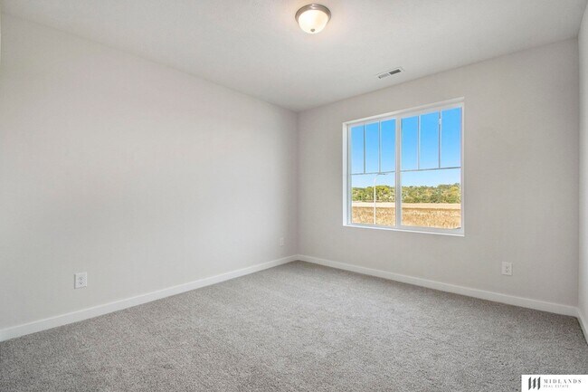 Building Photo - 15975 Kempten Crk Dr