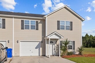 Building Photo - 216 Smallwood Rd