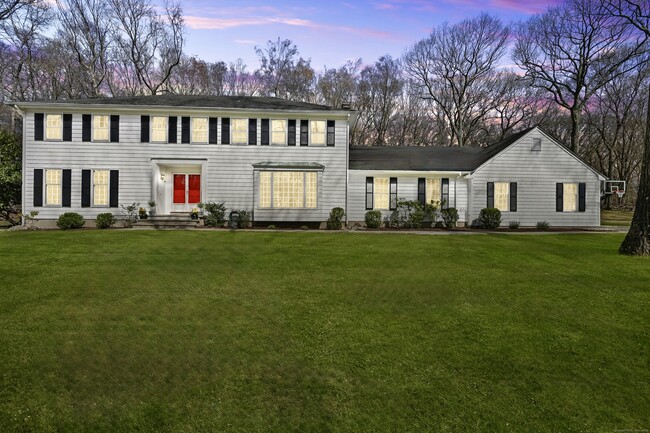 Building Photo - 60 Squires Ln