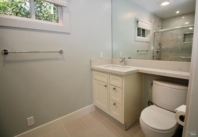 Building Photo - 201 Cleveland Ct