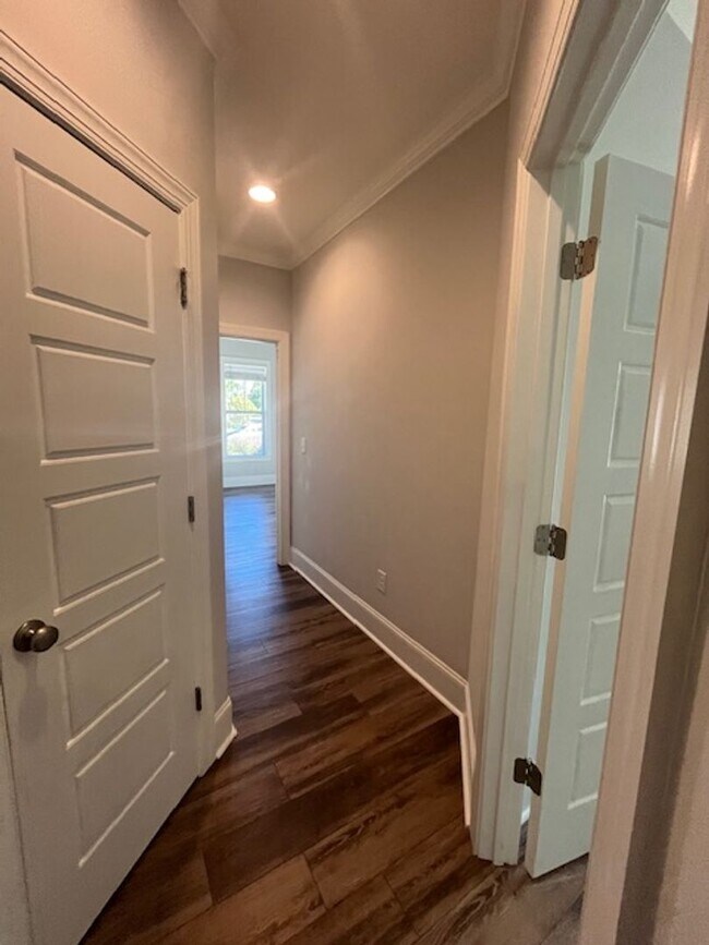 Building Photo - Experience Elegance and Privacy