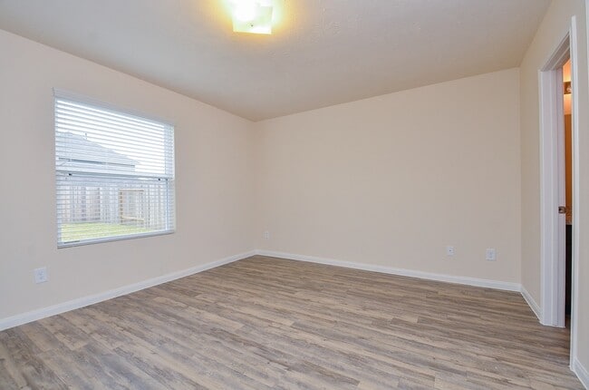 Building Photo - 24226 Ravenna Oaks Ct