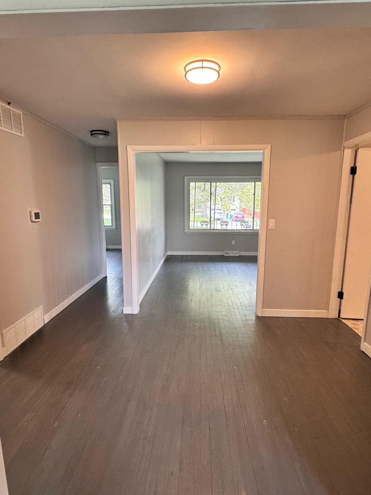 Building Photo - 2805 NE 56th Ter
