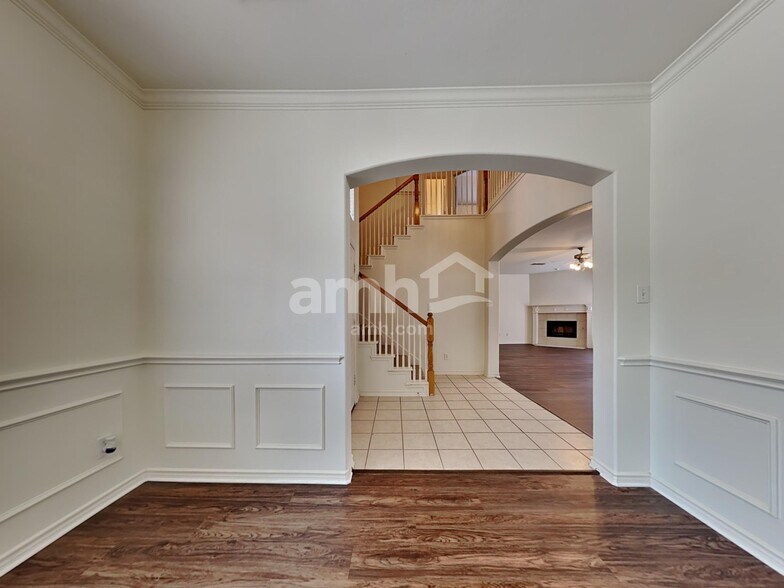 Building Photo - 7808 Riverwalk Trail