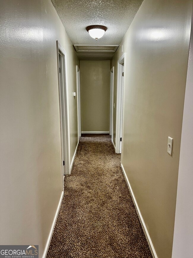 Building Photo - 130 Tapique Cir