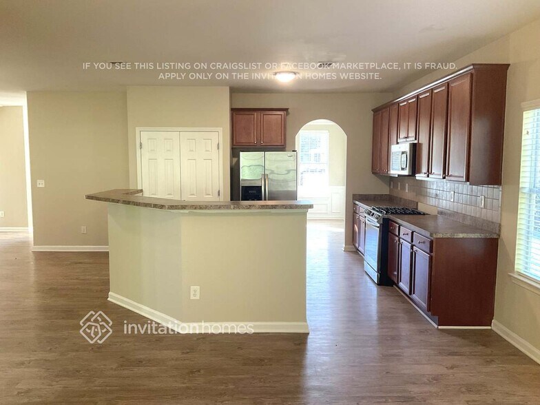 Building Photo - 108 Jarrod Oaks Ct SW