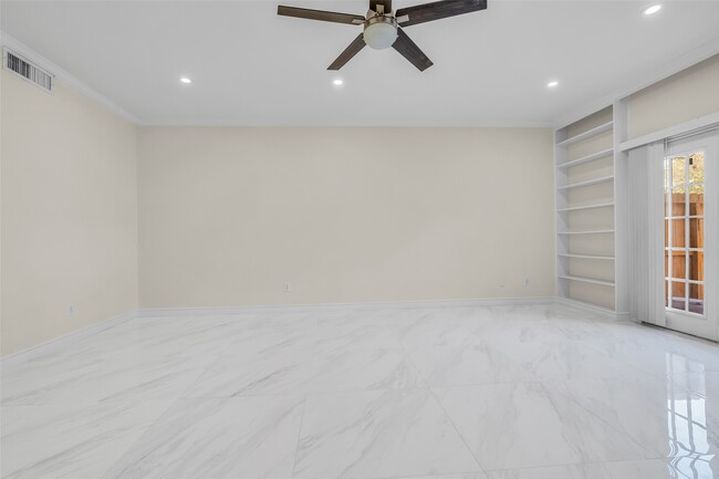 Building Photo - 14715 Barryknoll Ln