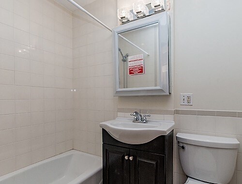 Building Photo - 97 Myrtle St