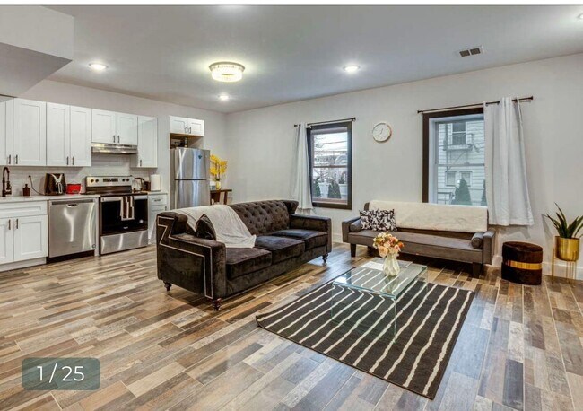 Building Photo - 65 Corbin Ave