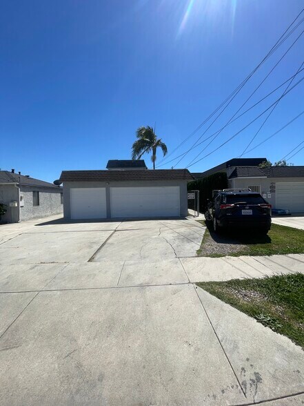 Building Photo - 4730 W 160th St