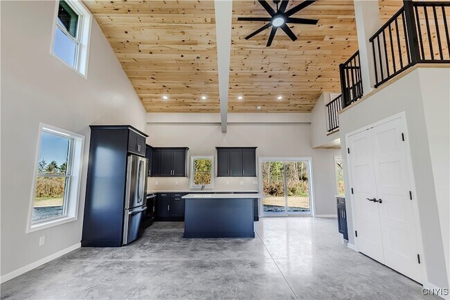 Building Photo - 118a Kirkland Ave