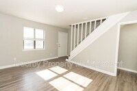 Building Photo - 89 Nicole Ln.