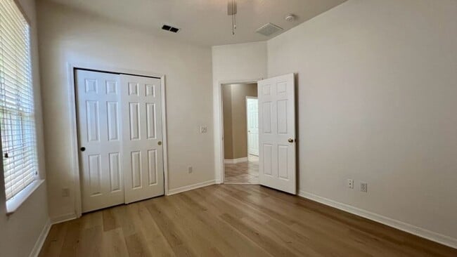 Building Photo - 3 BR/2BA | Newly Renovated Single Family Home | 1-Car Covered Parking | In  Eagles Nest at The Oaks!