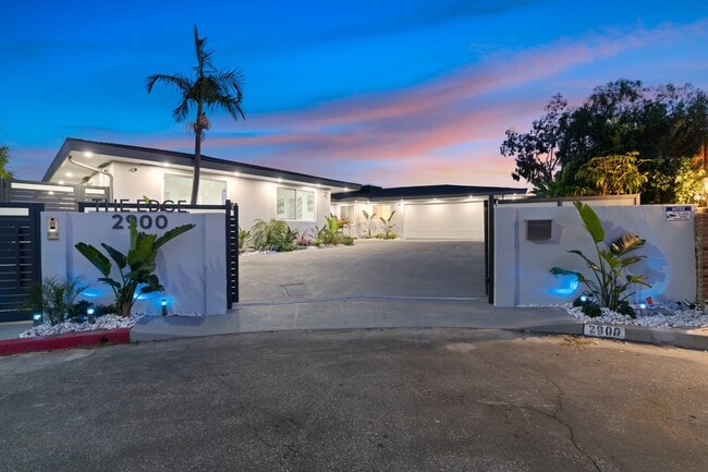 Building Photo - 2900 Lakeridge Dr