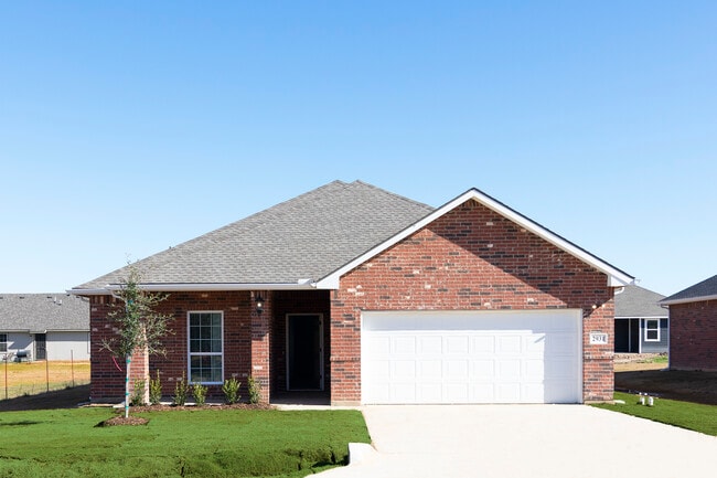 Primary Photo - 1450 Waterview Dr