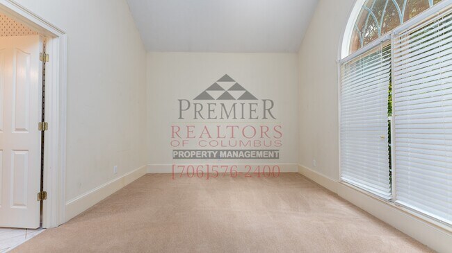 Building Photo - 68 Heartwood Dr