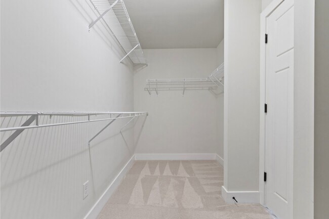 Building Photo - 1455 Reynolds Dr