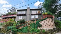 Building Photo - 338 Kings Rd