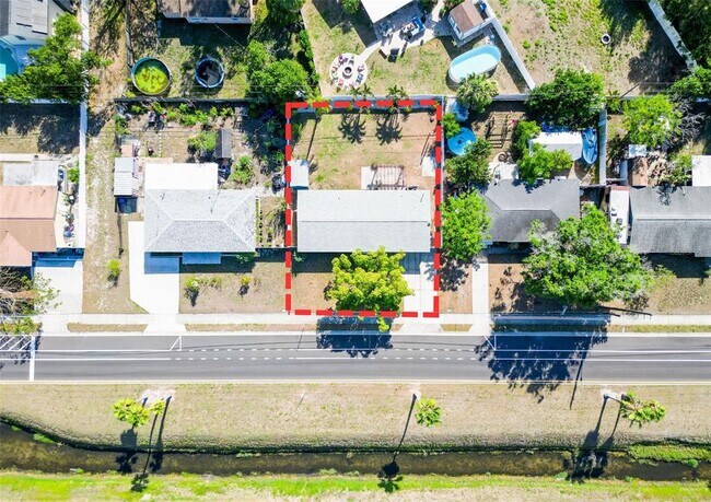 Building Photo - 7401 16th St N