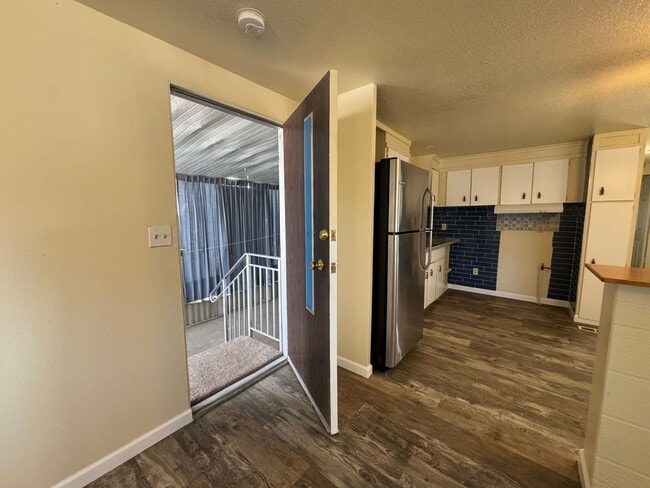 Building Photo - 1 BR Cozy Mobile near River,
