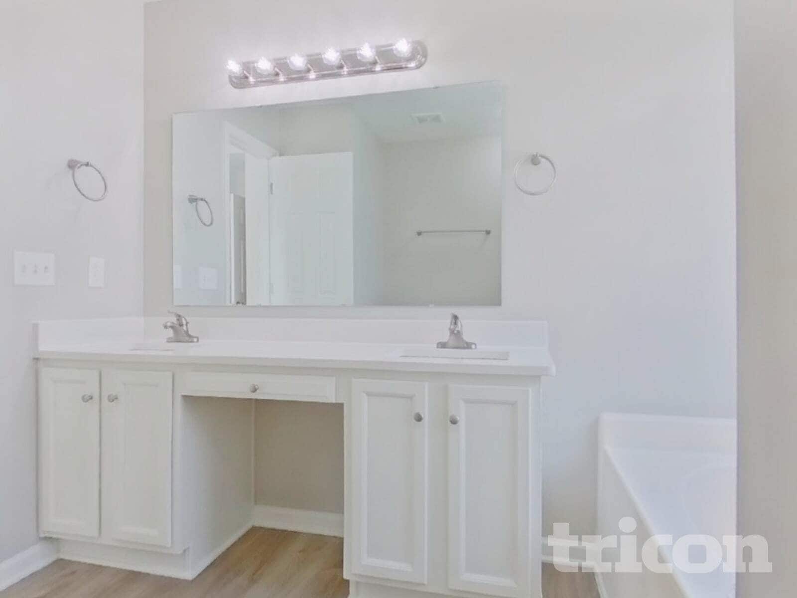 Building Photo - 212 Barnevelder Dr