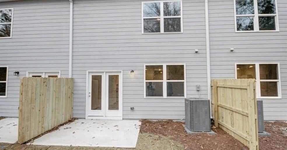 Building Photo - 3180 Delancy St