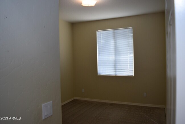 Building Photo - 3974 N 146th Ln