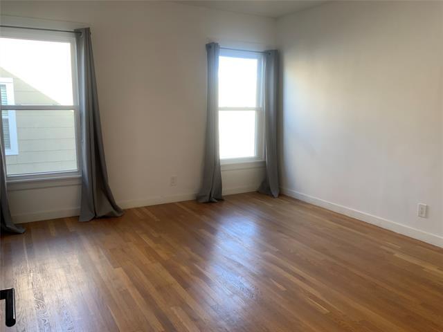 Building Photo - 4213 Lovell Ave