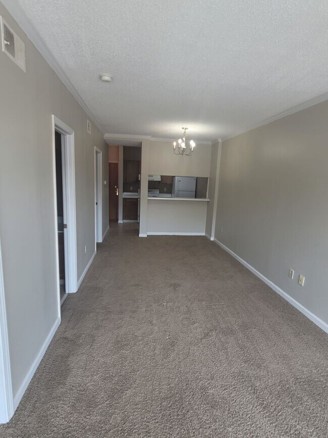 Building Photo - Five Points - Plaza Center