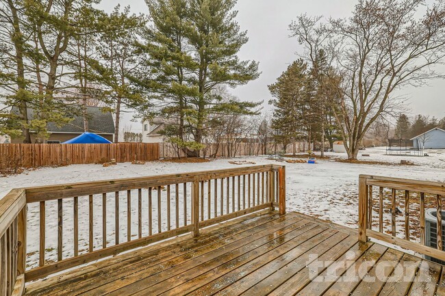 Building Photo - 19955 Chili Ave W