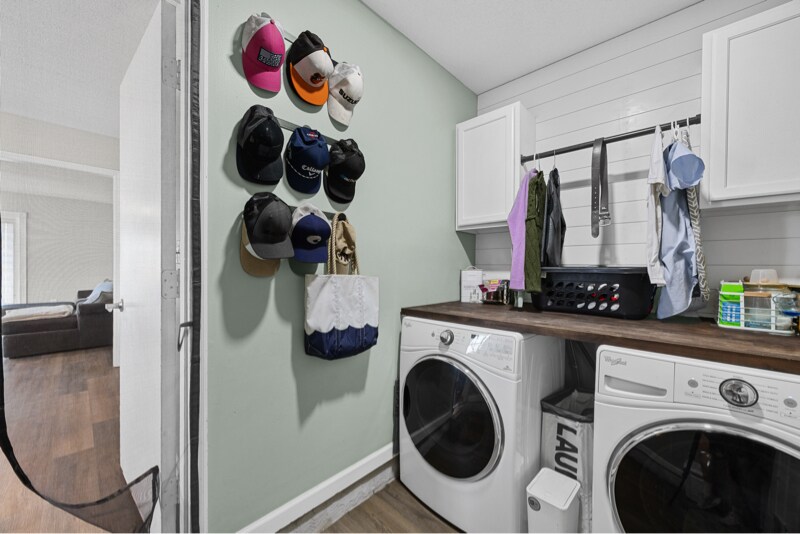 Building Photo - 206 Cinnamon Dr